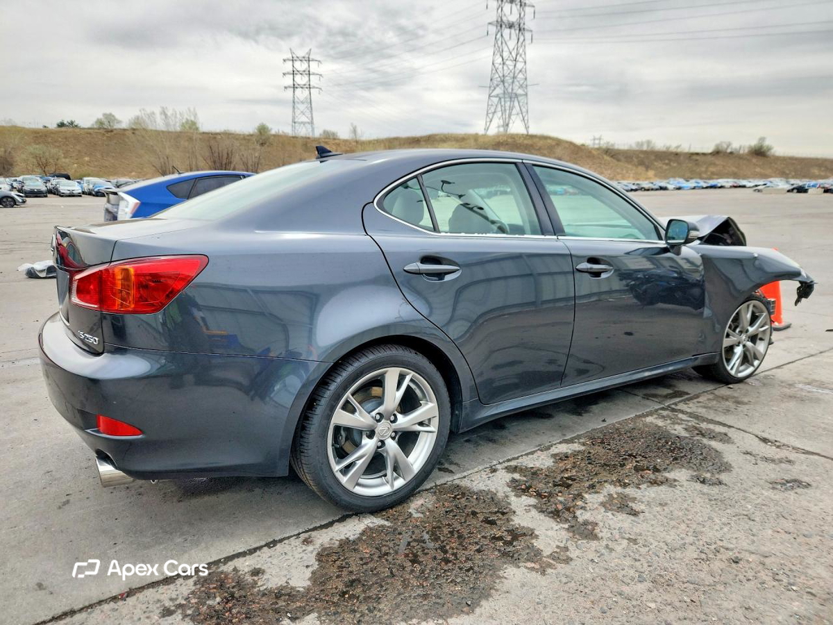 Lexus IS 2010