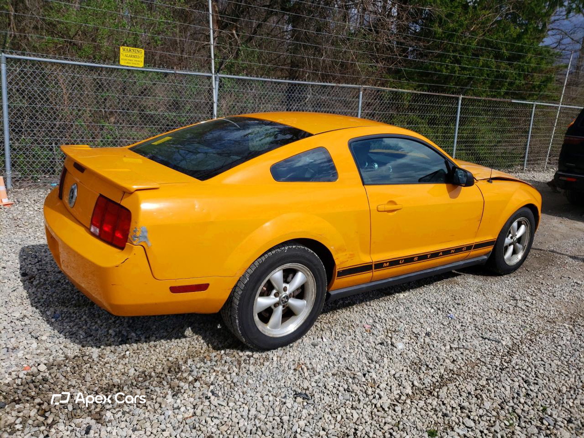 Ford Mustang 2007