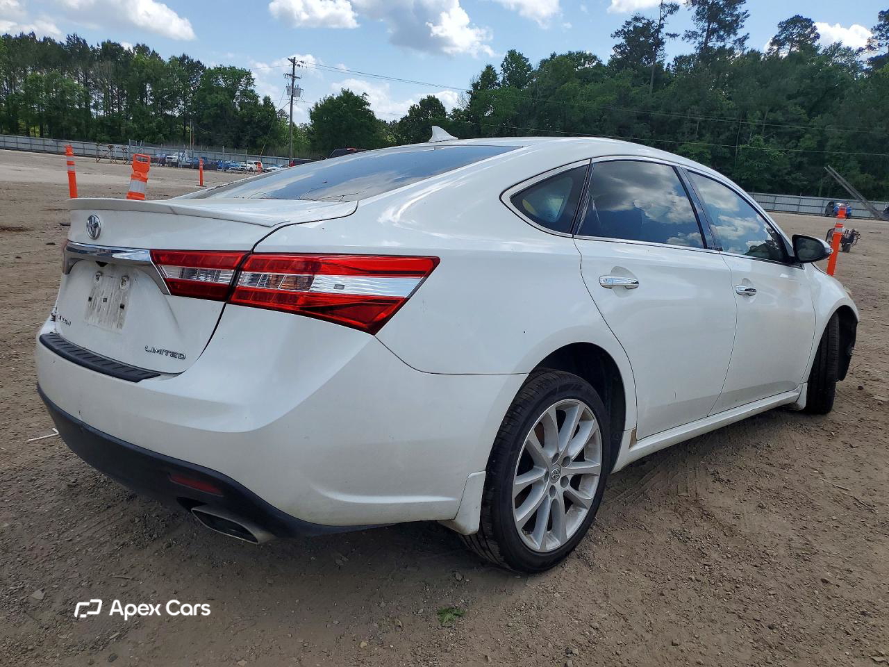 Toyota Avalon 2015