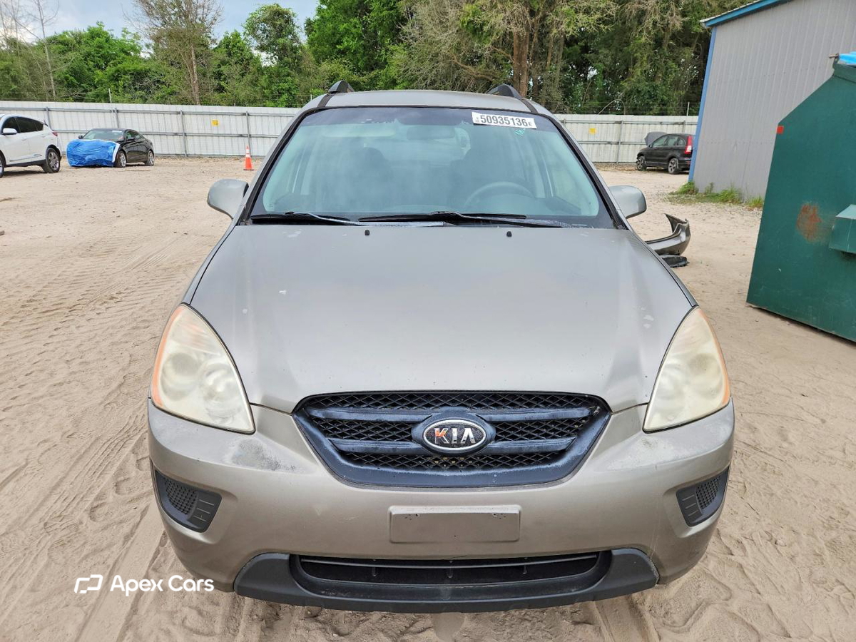Kia Rondo 2009