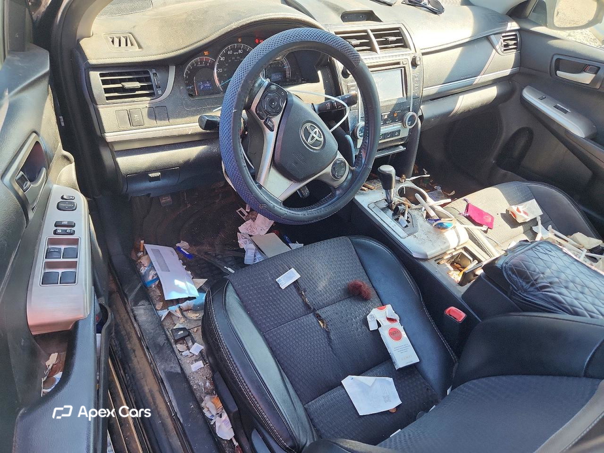 Toyota Camry 2014
