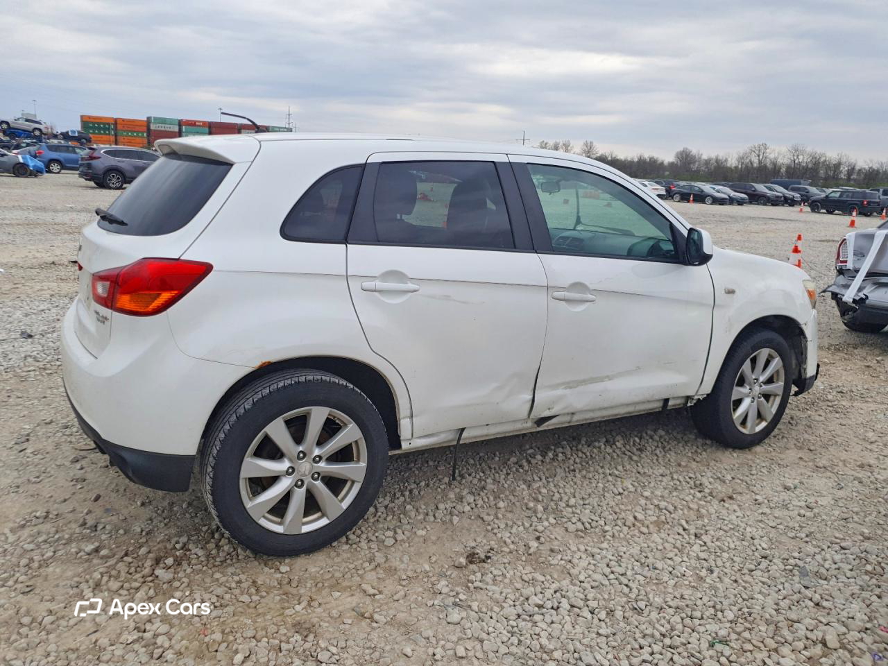 Mitsubishi Outlander 2013