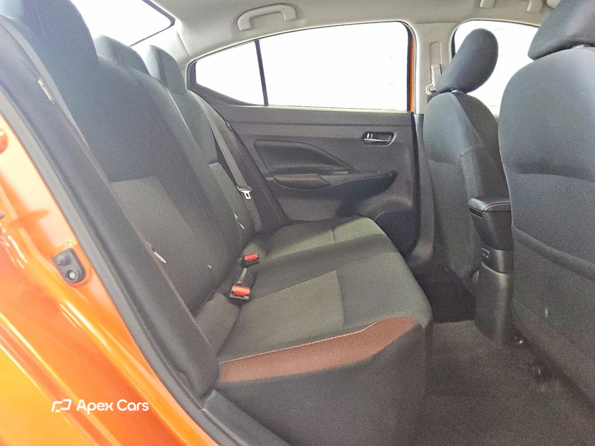 Nissan Versa 2021