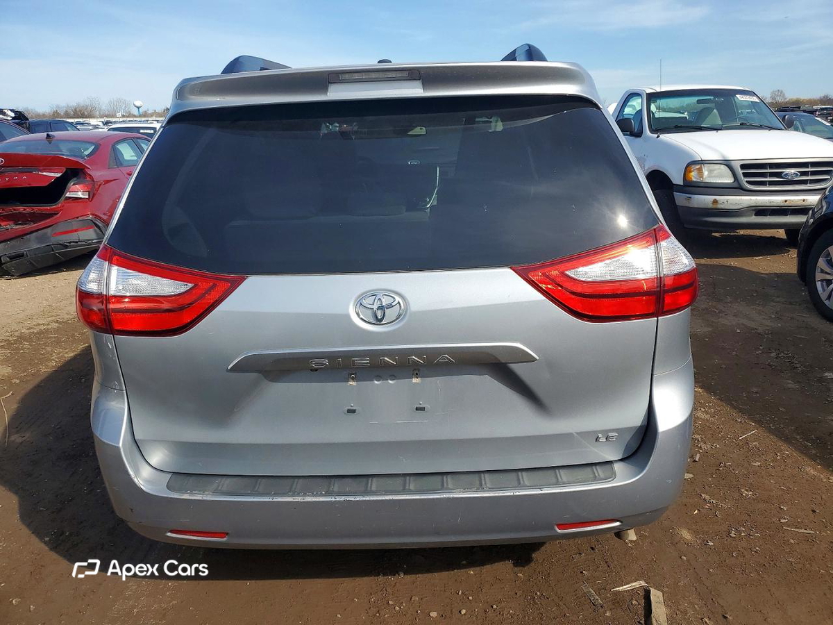 Toyota Sienna 2015