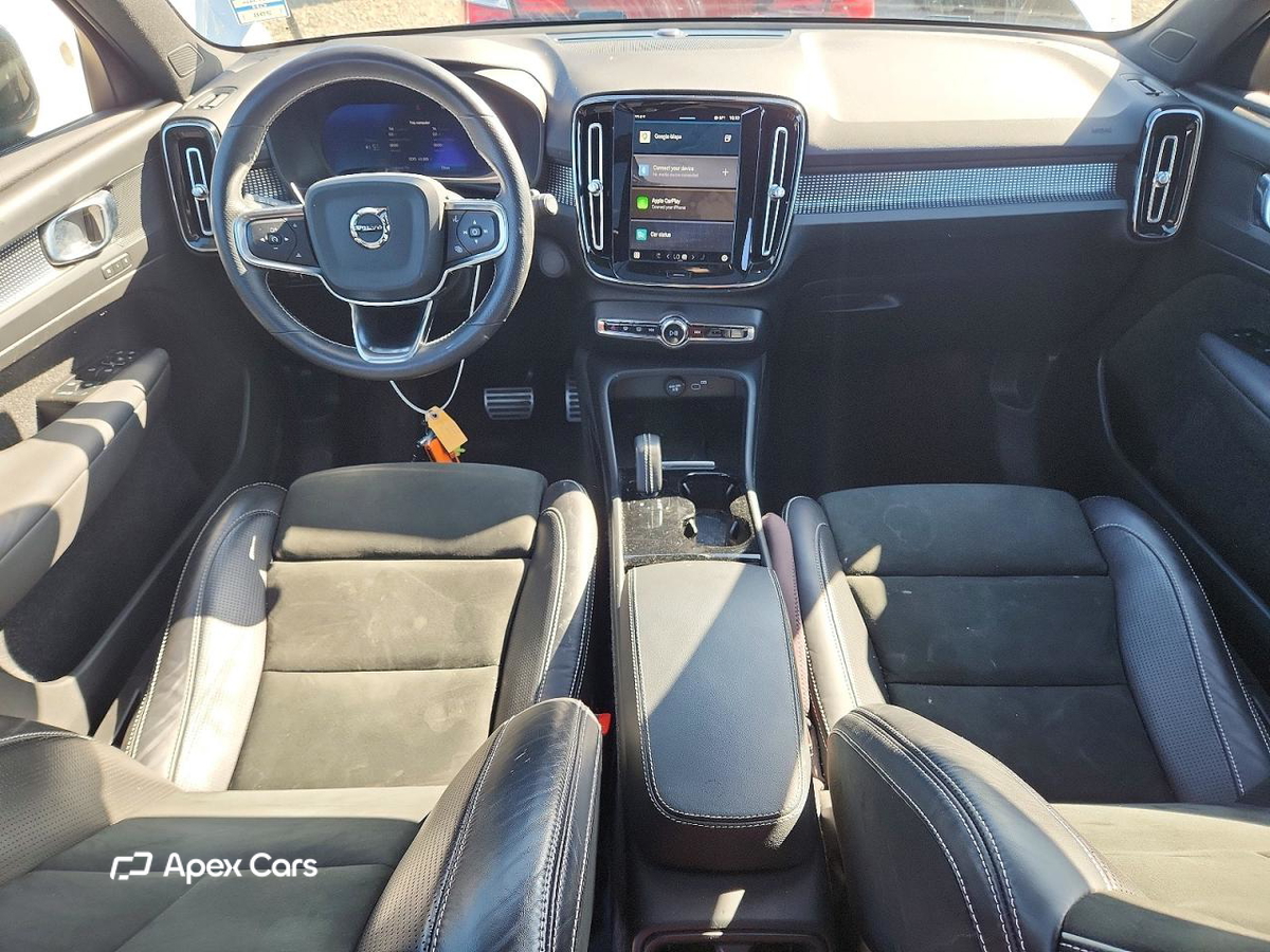 Volvo XC40 2021