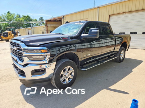 RAM 2500 2026 - Image 1 of 5