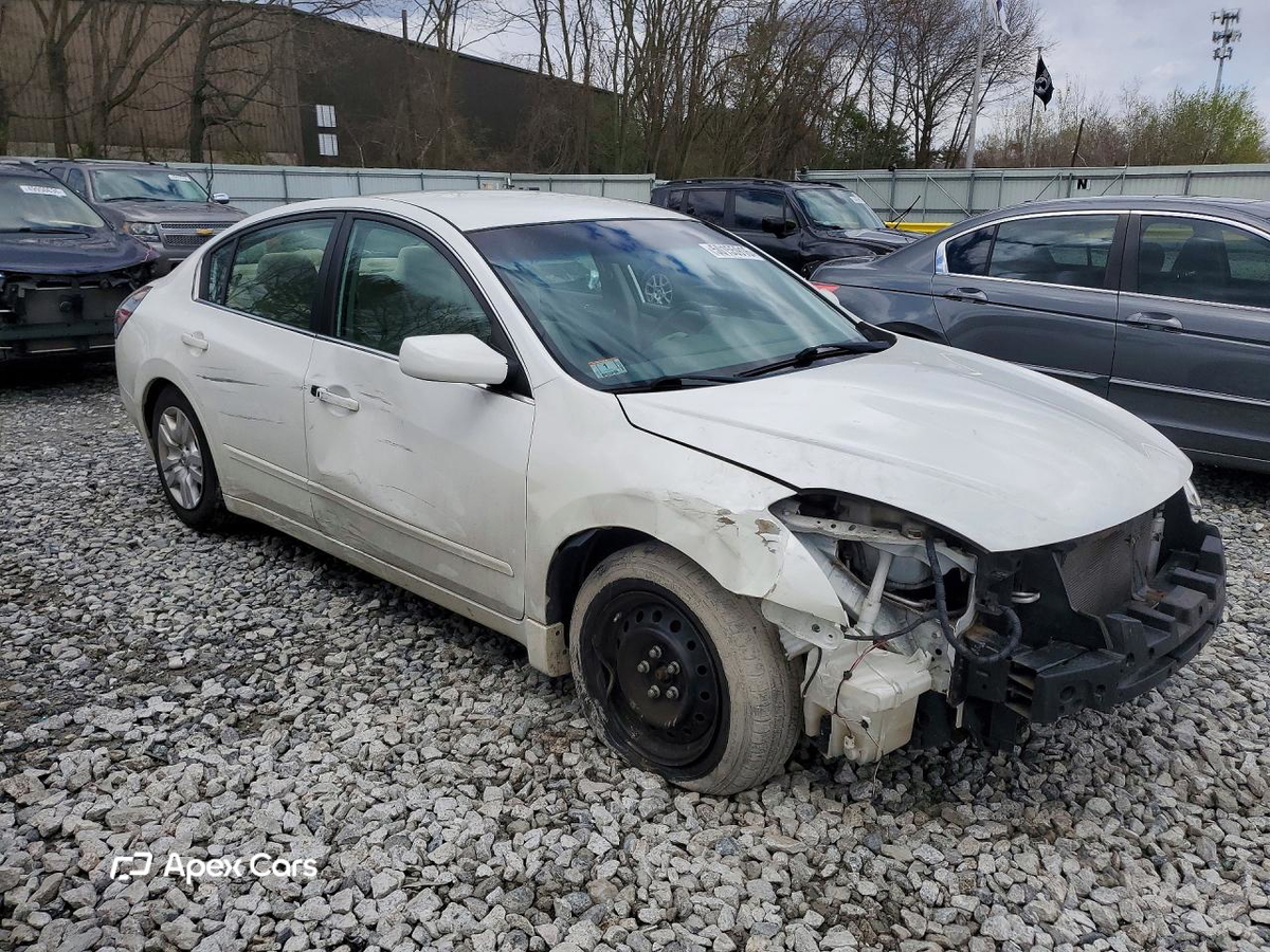 Nissan Altima 2012