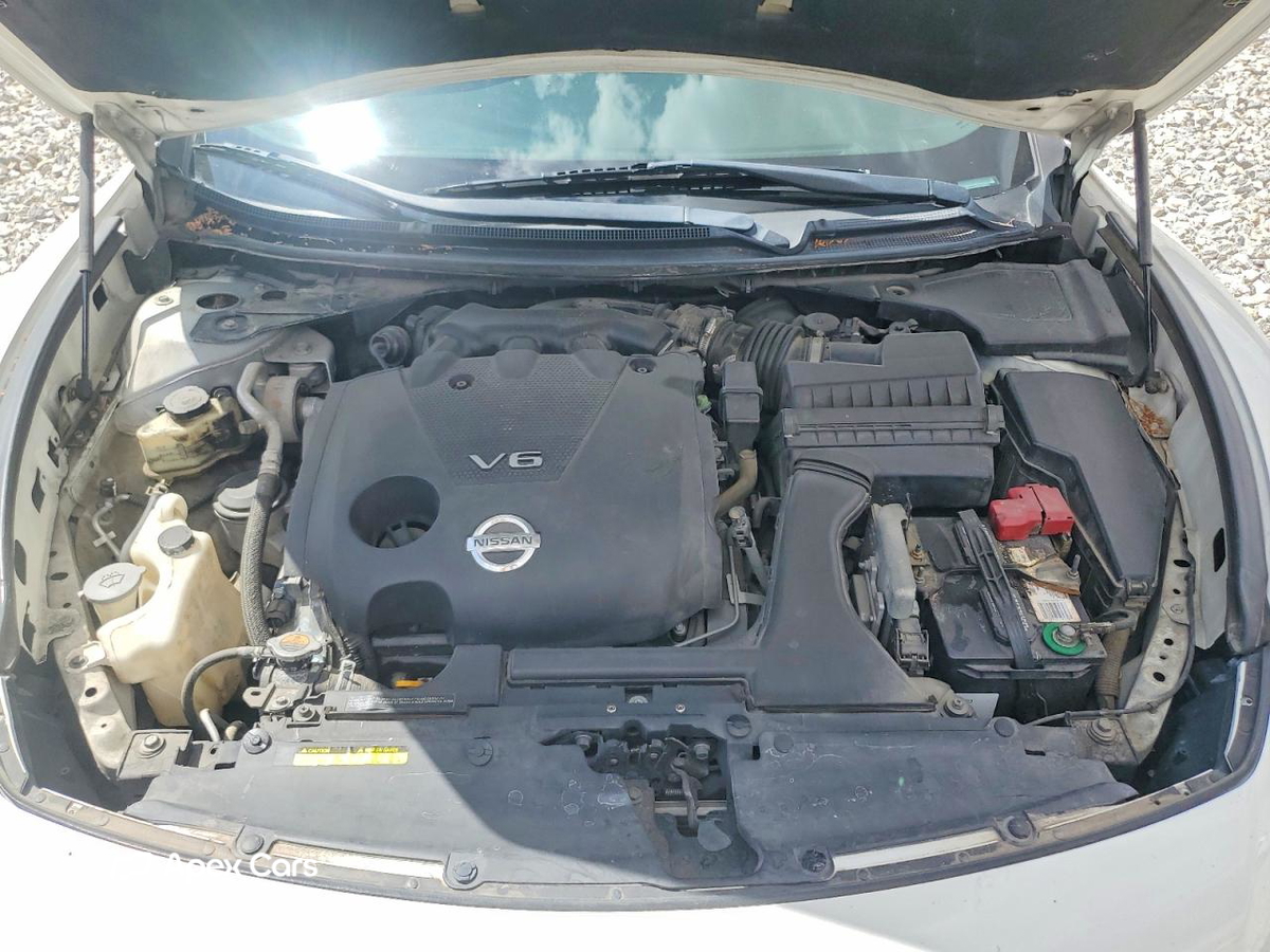 Nissan Maxima 2013