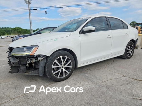 Volkswagen Jetta 2017 - Image 1 of 13