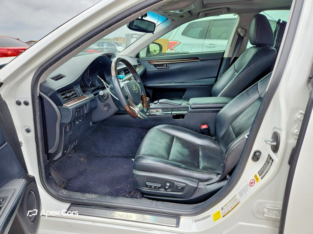 Lexus ES 2015