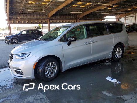 Chrysler Pacifica 2024 - Image 1 of 13