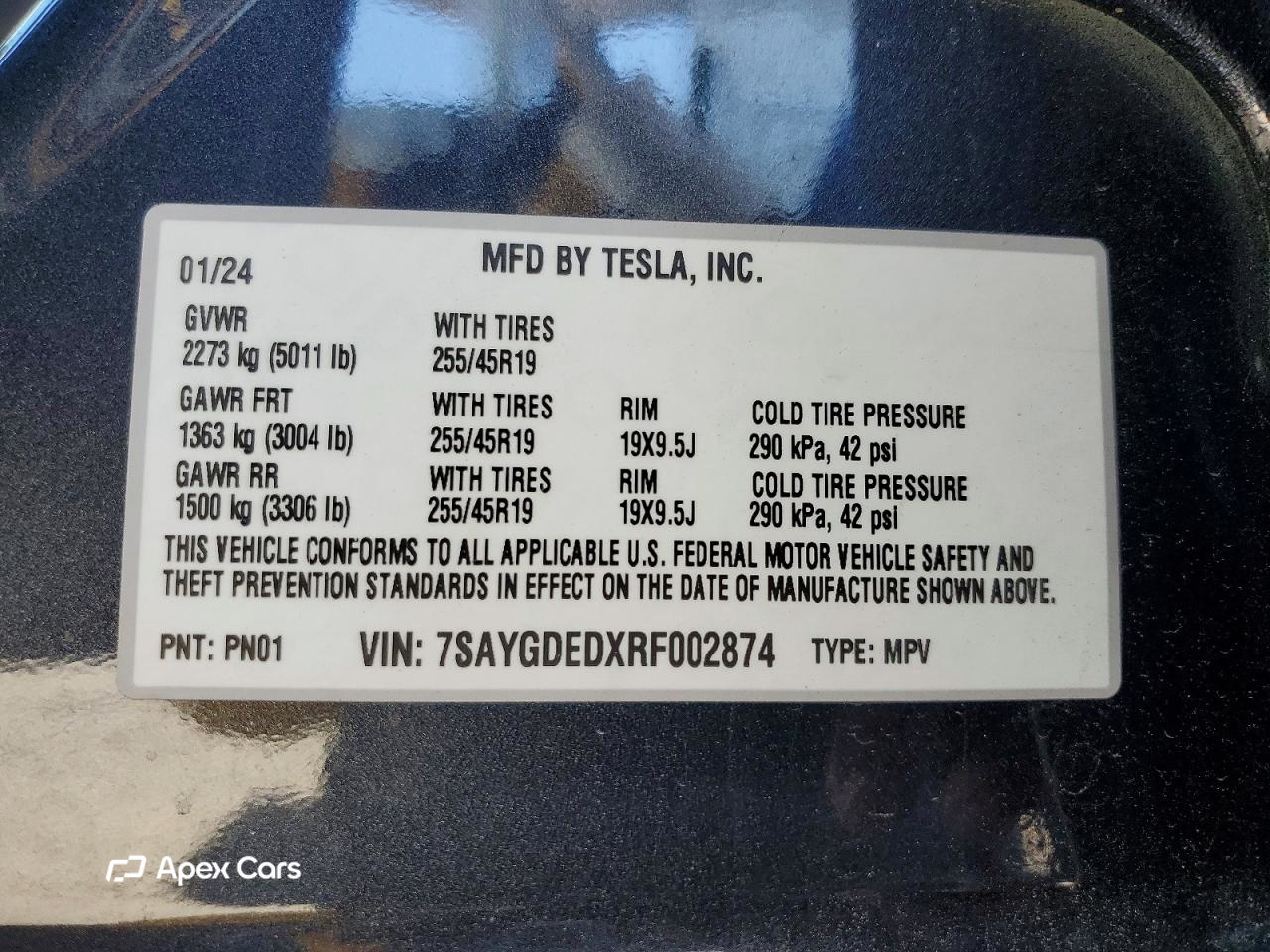 Tesla Model Y 2024