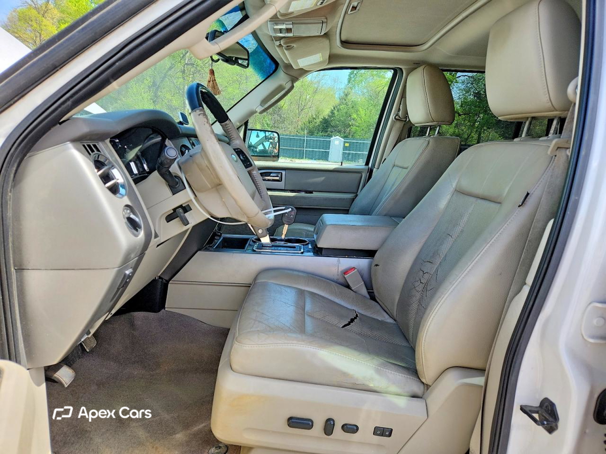 Ford Expedition 2014