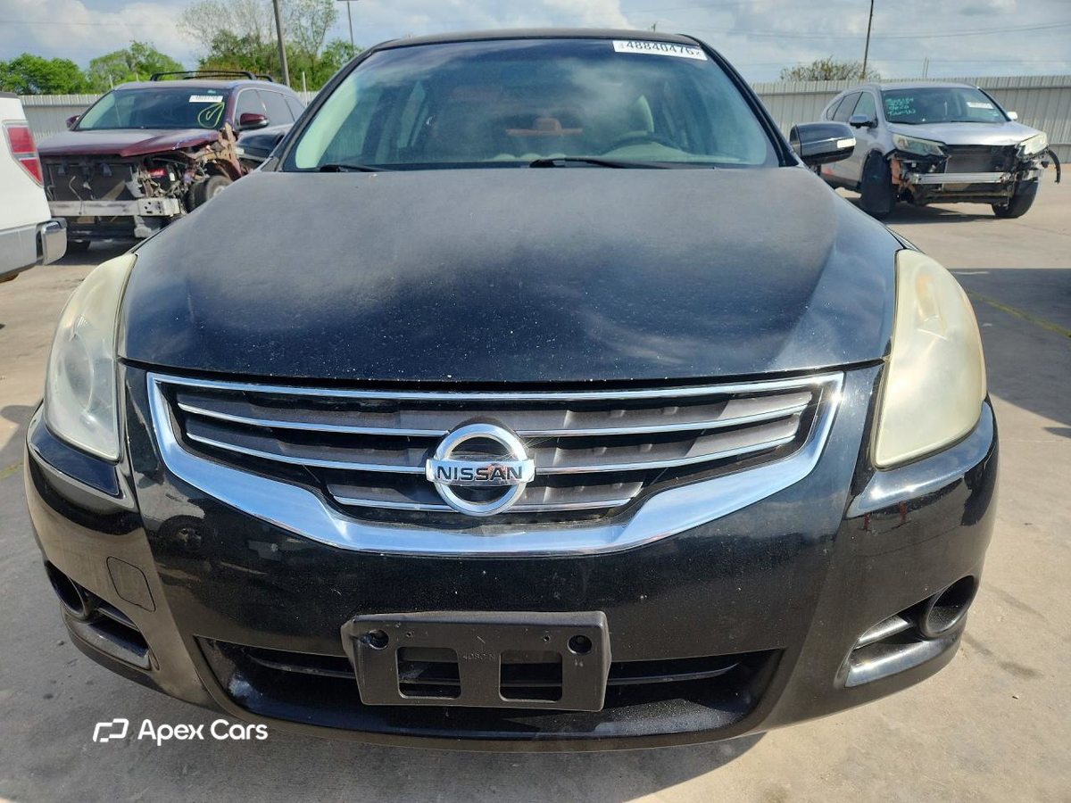 Nissan Altima 2012