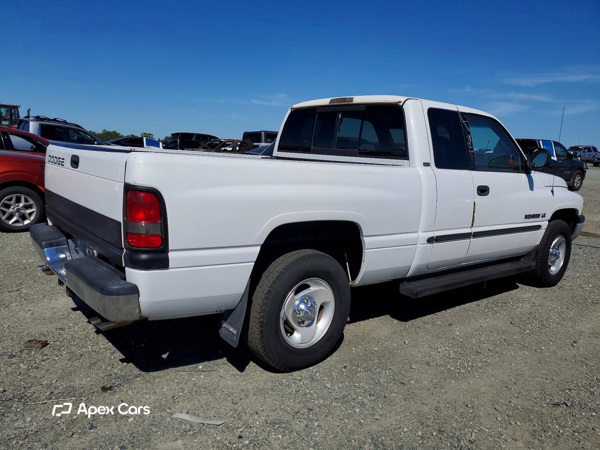 Dodge RAM 2000