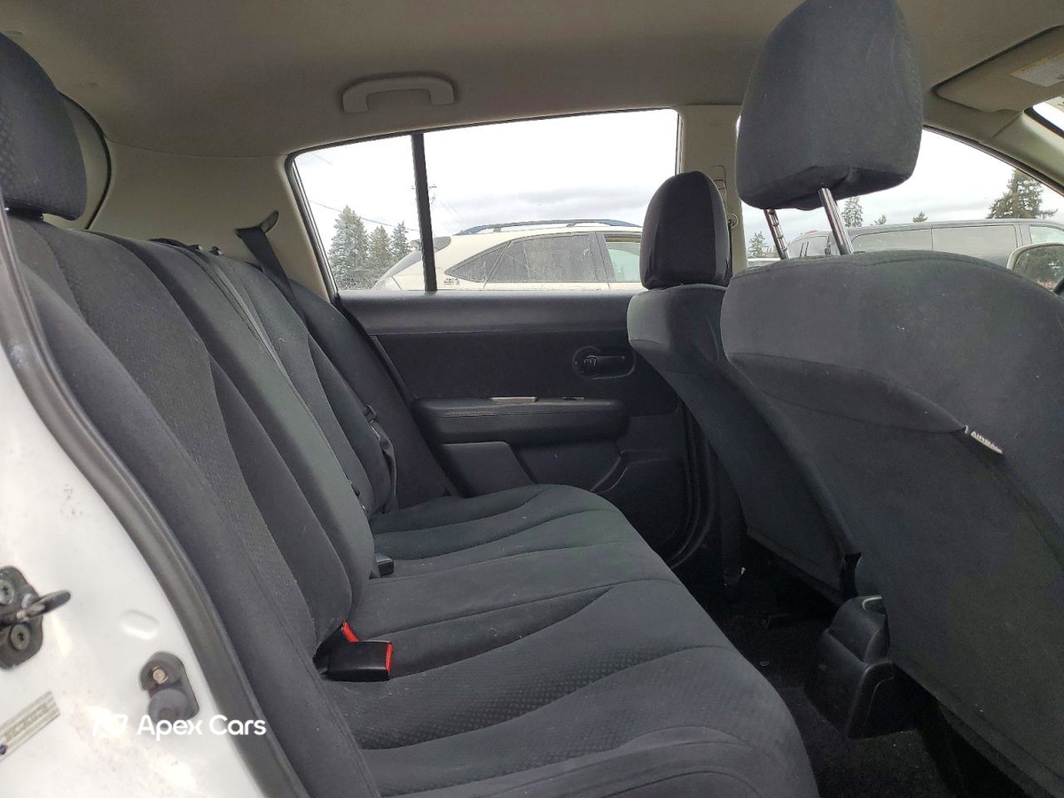 Nissan Versa 2012