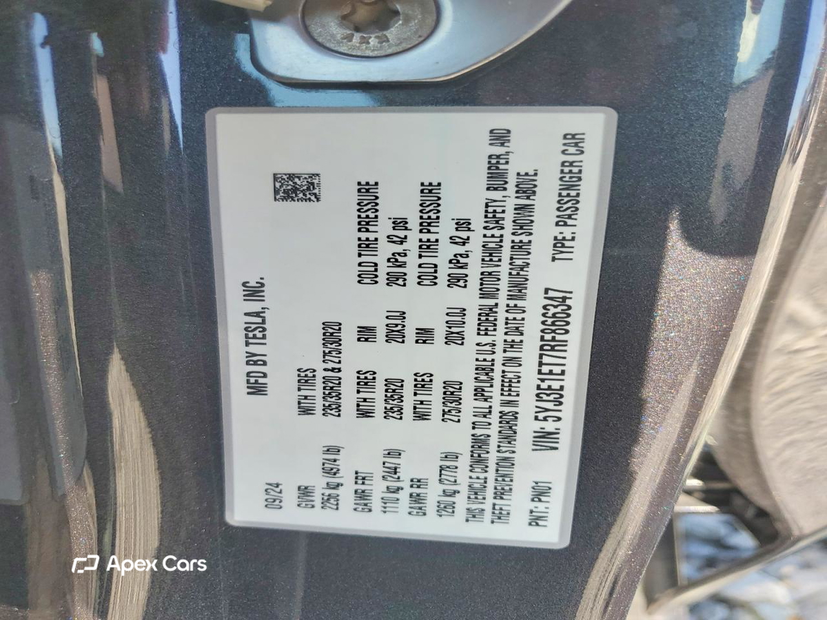 Tesla Model 3 2024