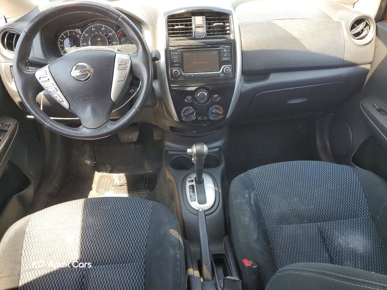 Nissan Versa 2015