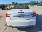 Chrysler 200 2013
