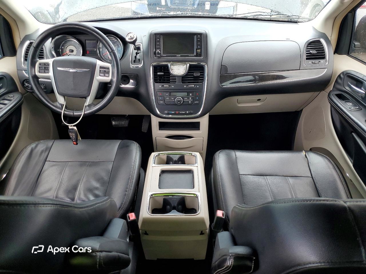 Chrysler Voyager 2015