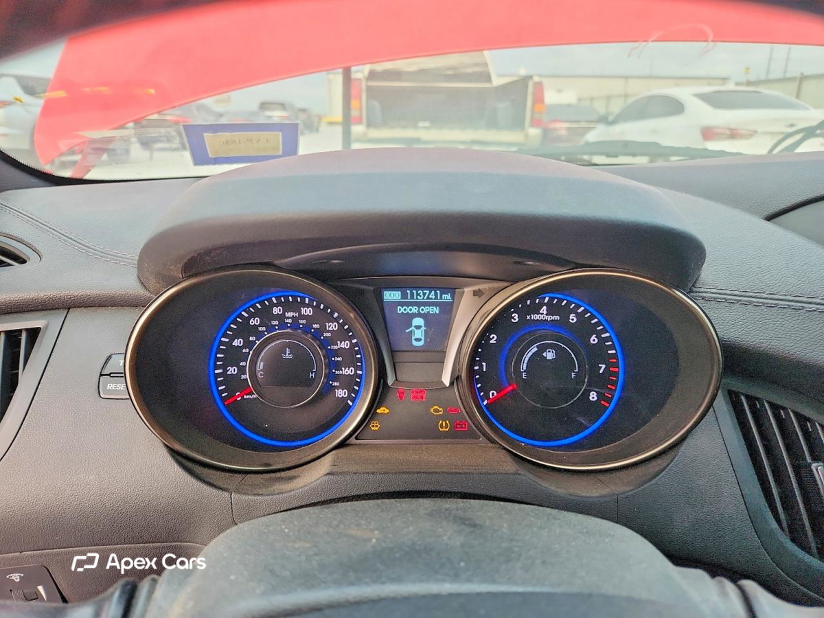 Hyundai Genesis 2015