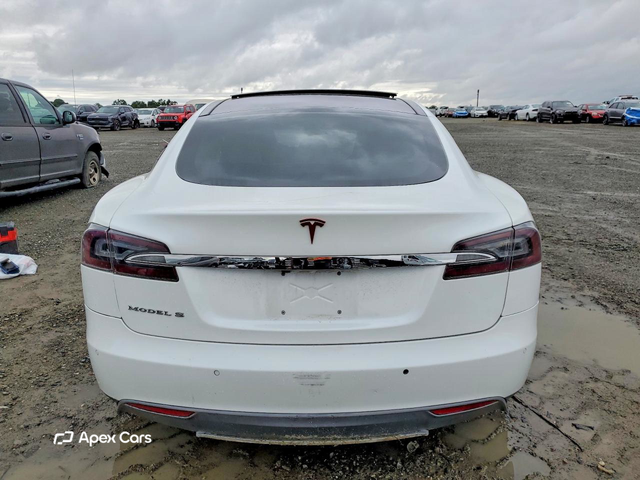Tesla Model S 2015