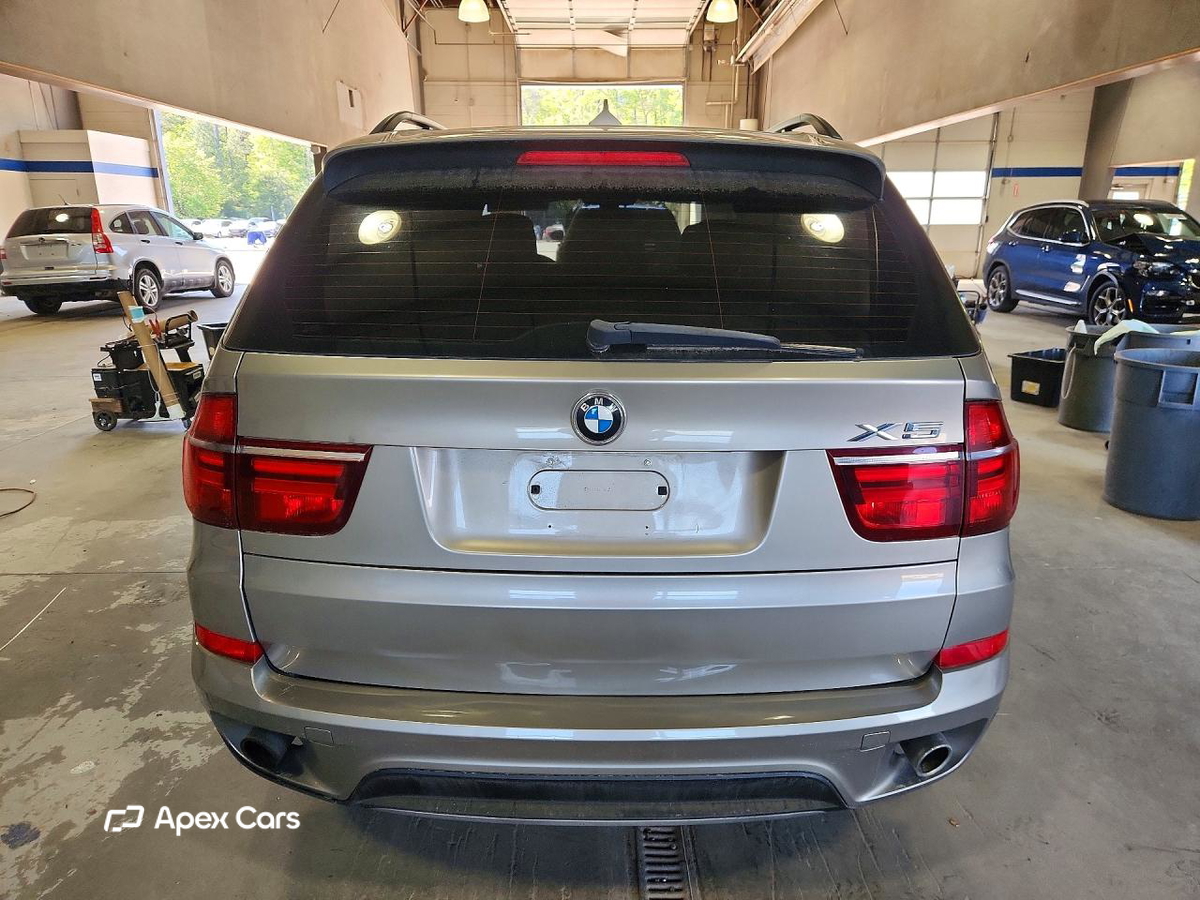 BMW X5 2011