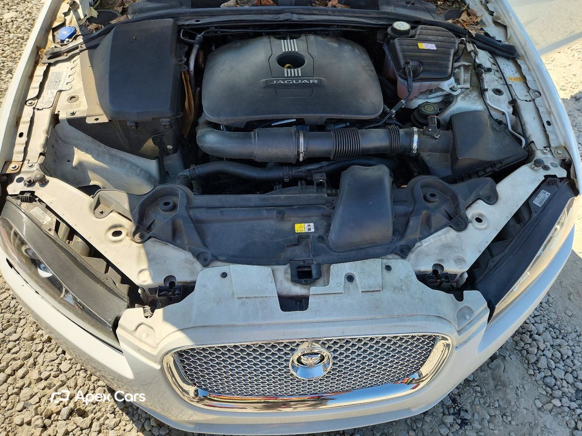 Jaguar XF 2013