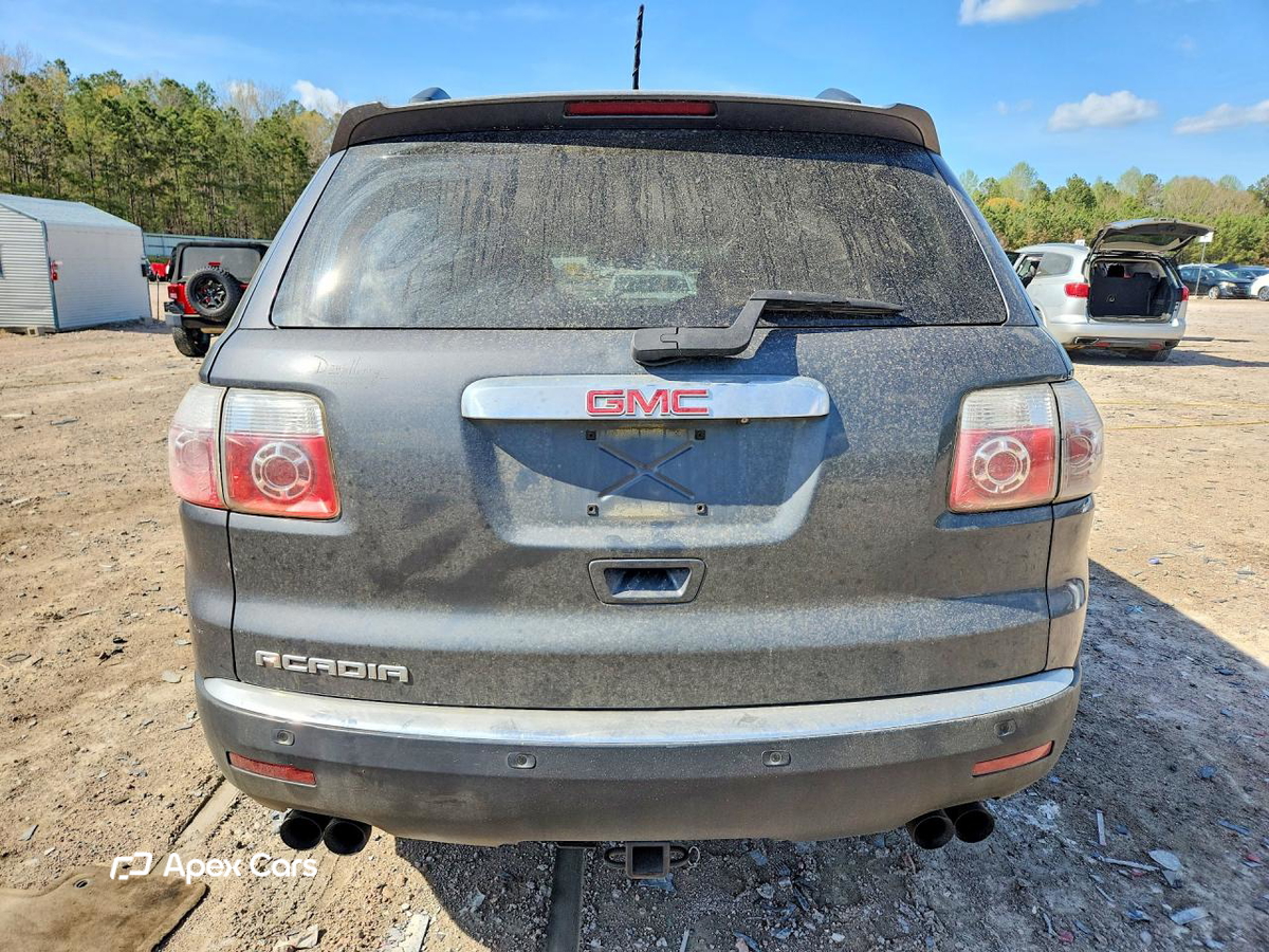 GMC Acadia 2011