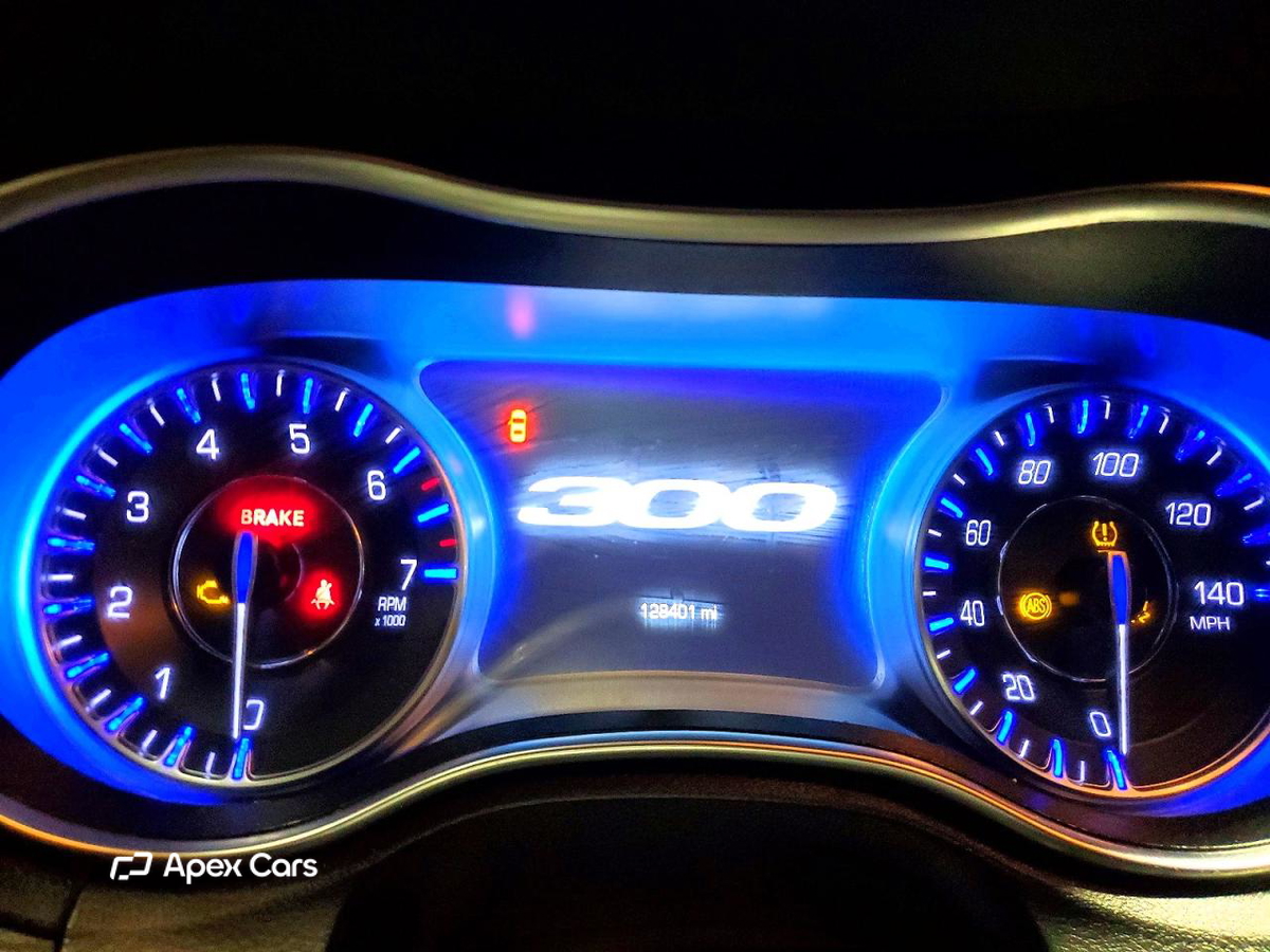 Chrysler 300 2019