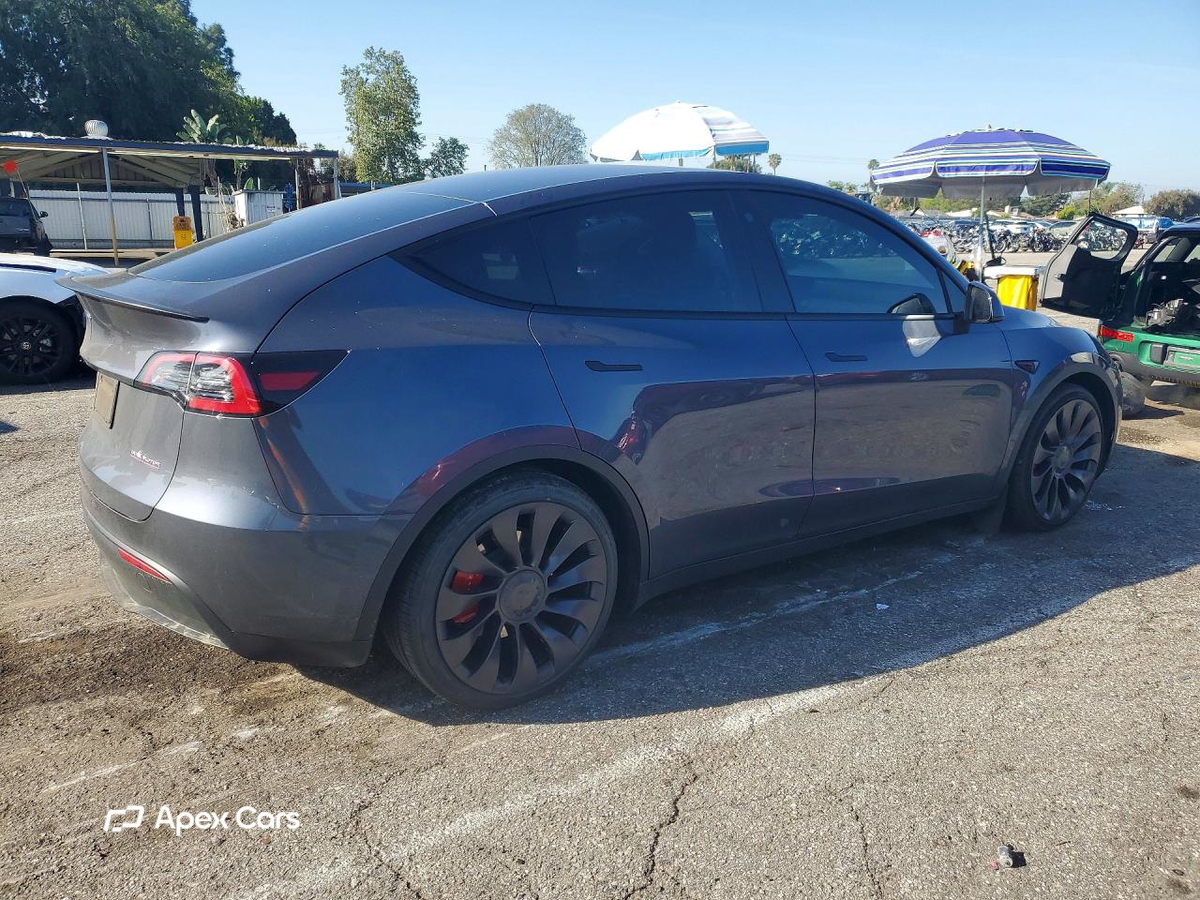Tesla Model Y 2023