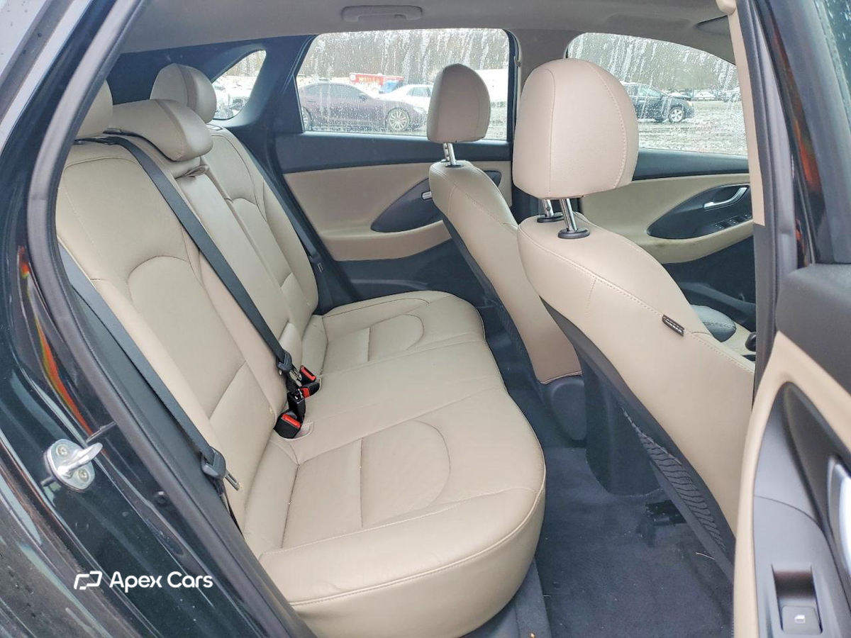 Hyundai Elantra 2018