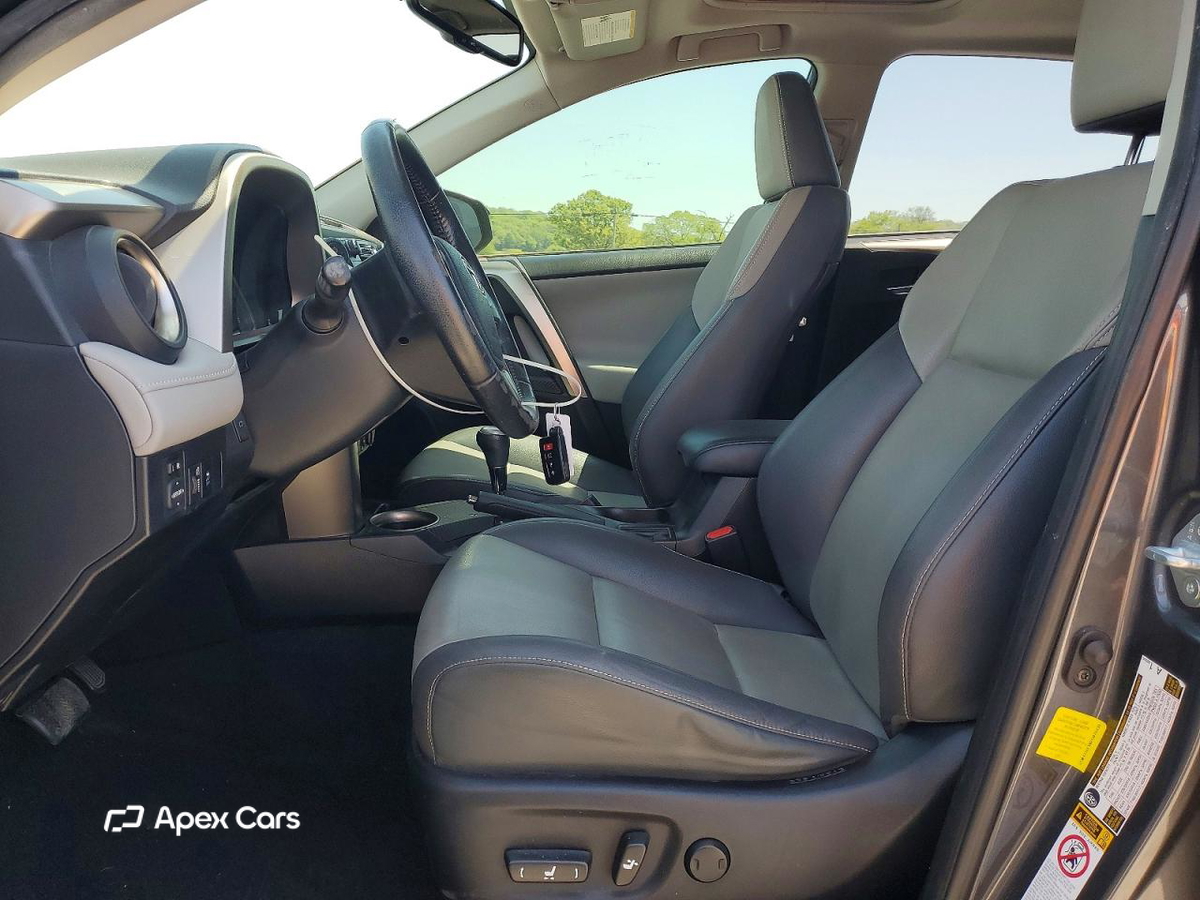 Toyota RAV 4 2015