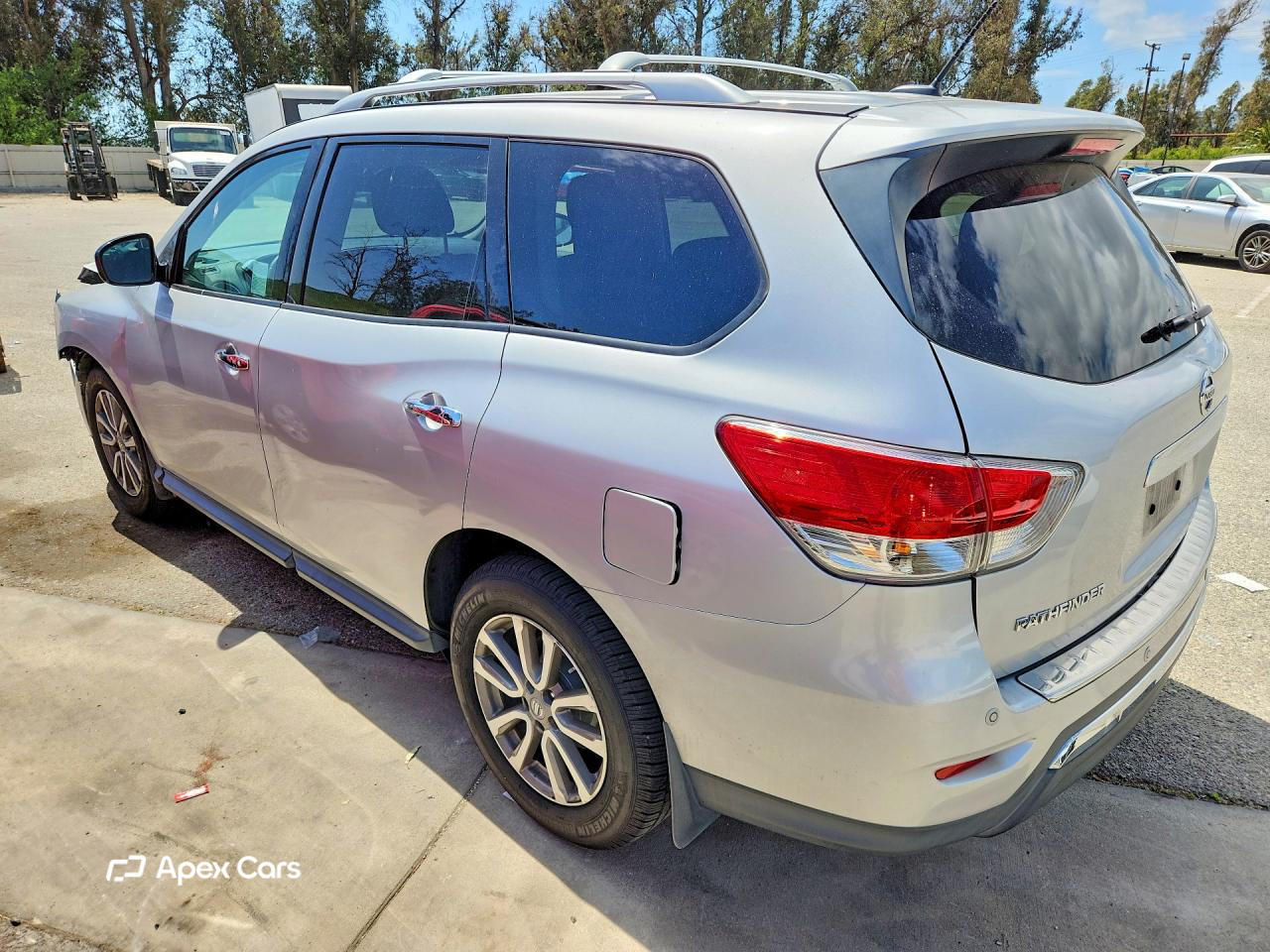 Nissan Pathfinder 2014