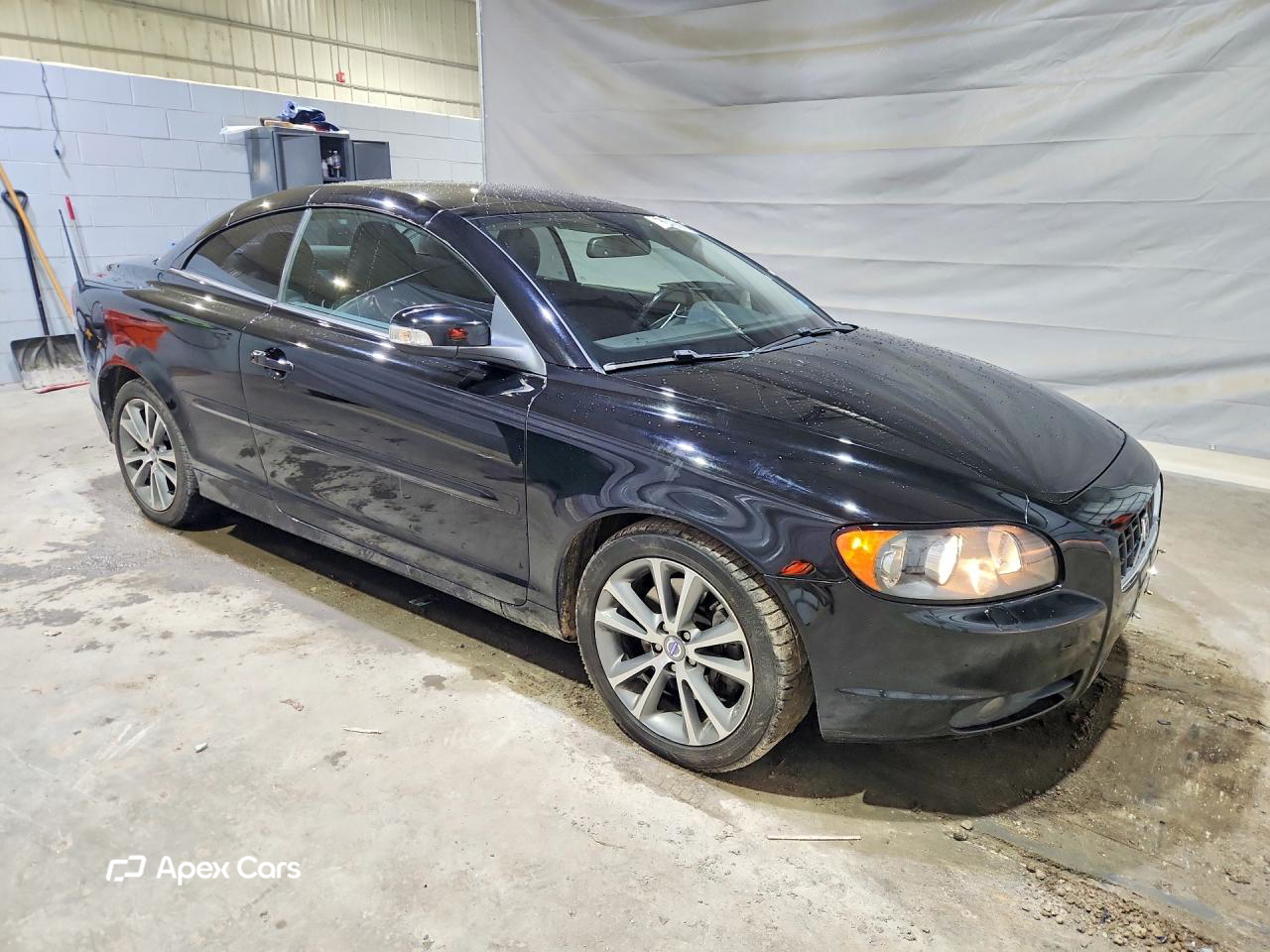 Volvo C70 2010
