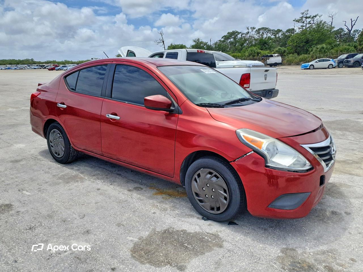 Nissan Versa 2016