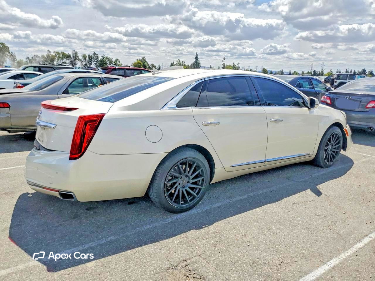 Cadillac XTS 2013