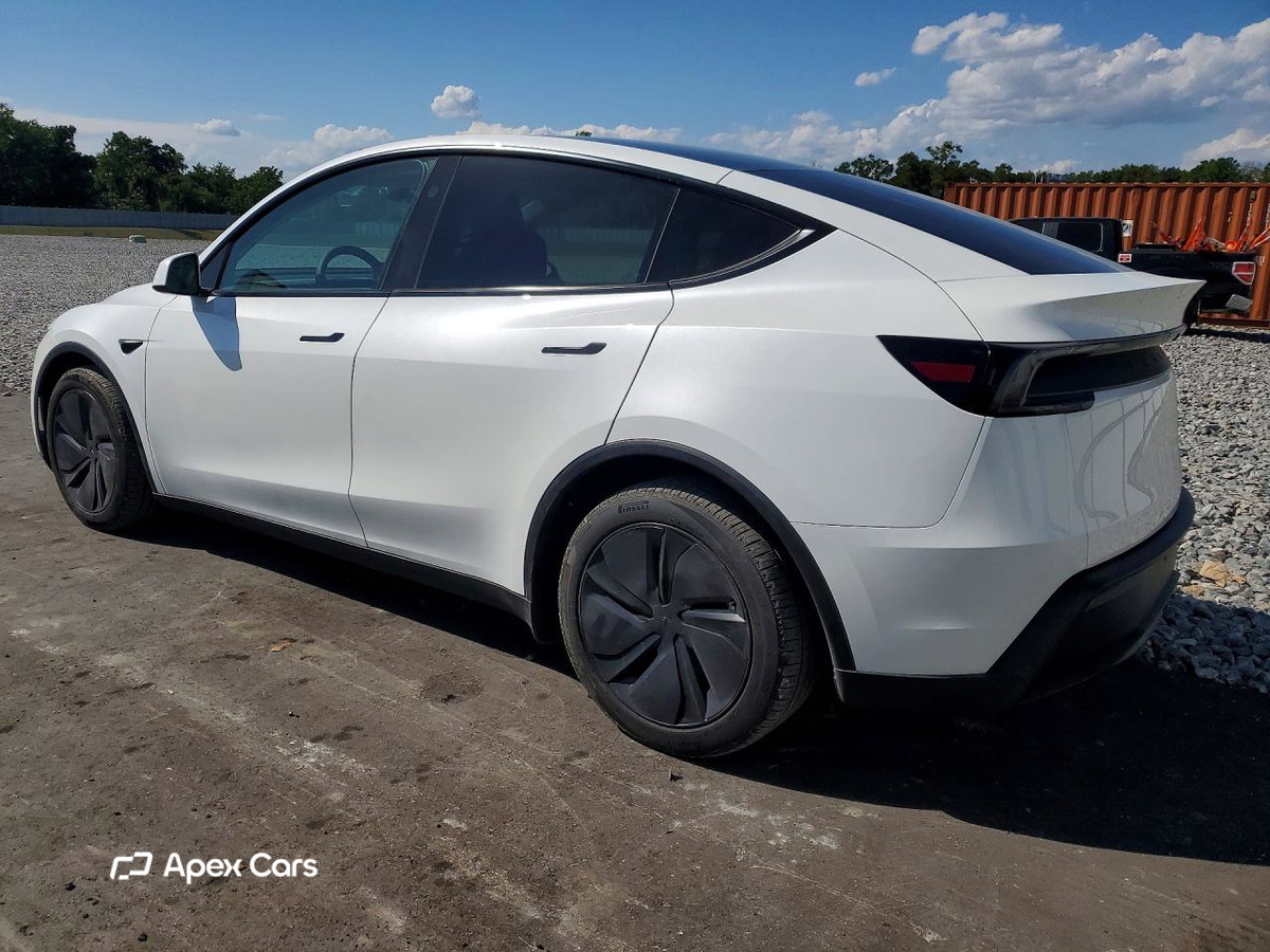 Tesla Model Y 2026