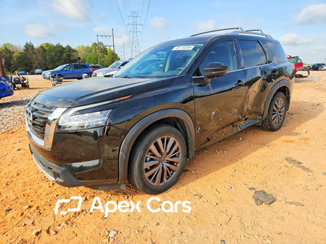 Nissan Pathfinder 2024 - Image 1 of 13
