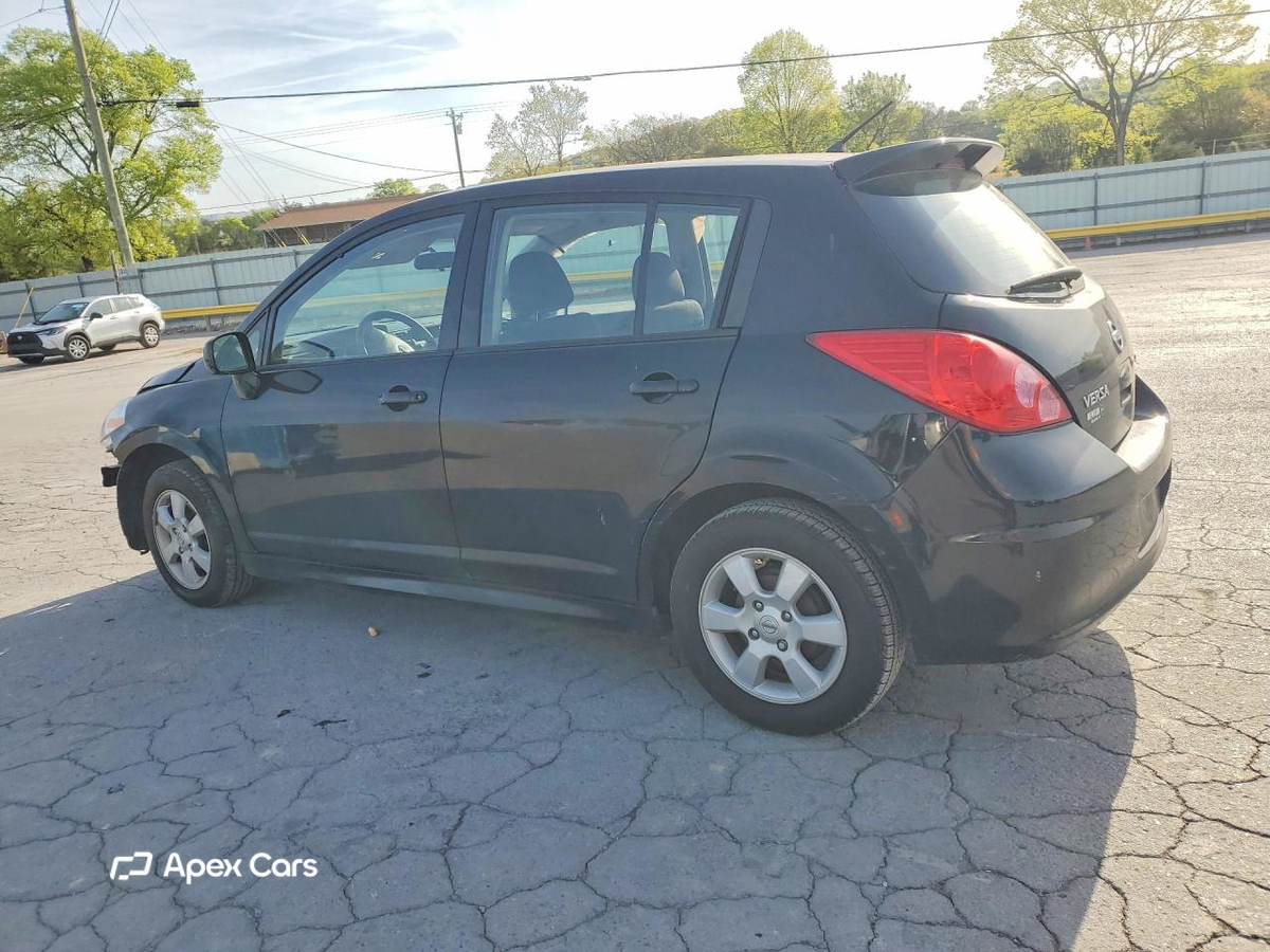 Nissan Versa 2011