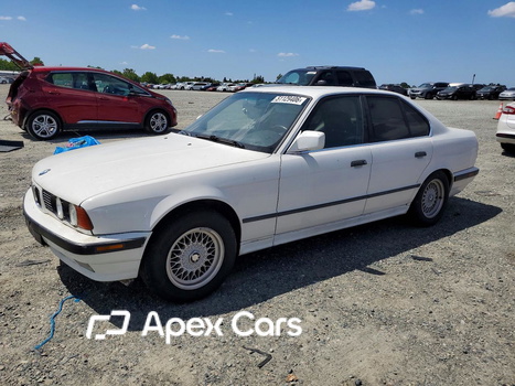 BMW Series 5 1989 - Image 1 of 12