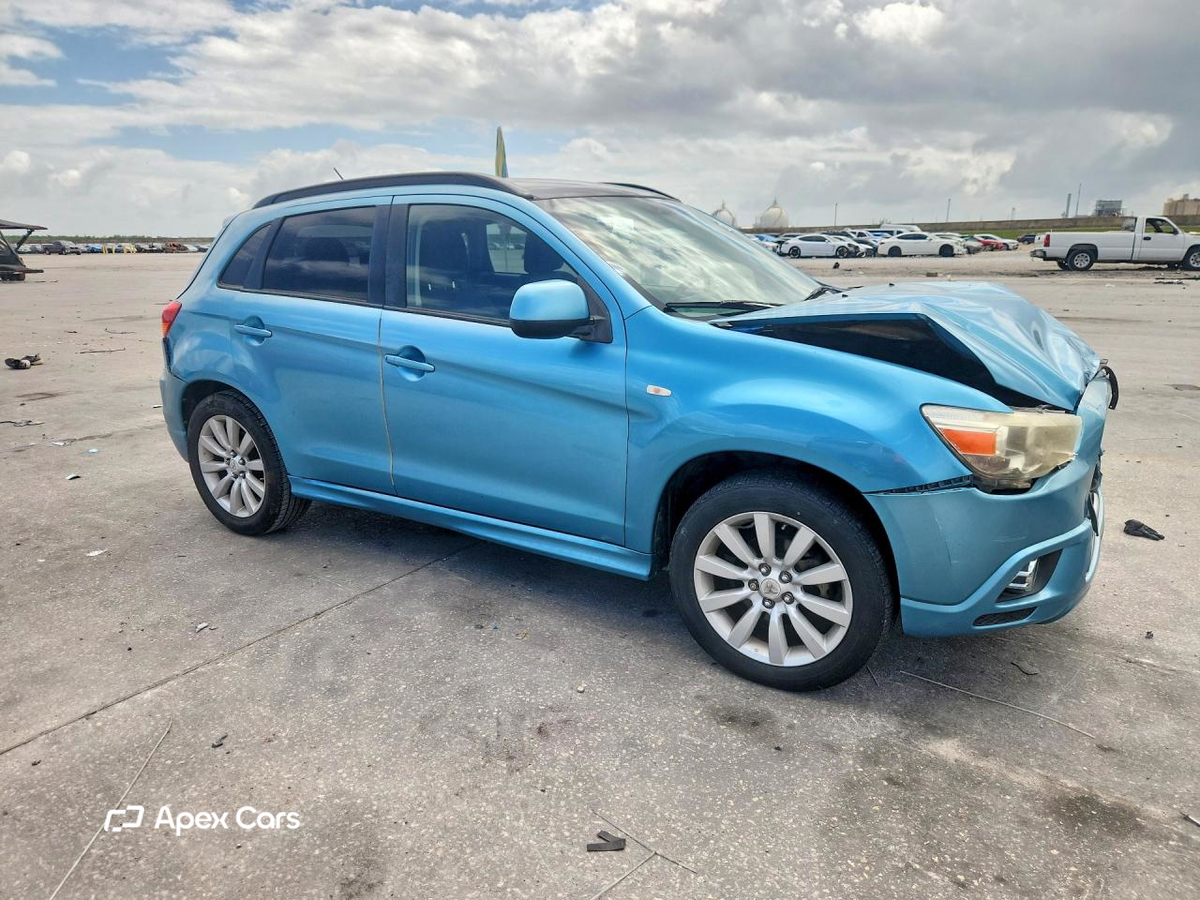 Mitsubishi Outlander 2011