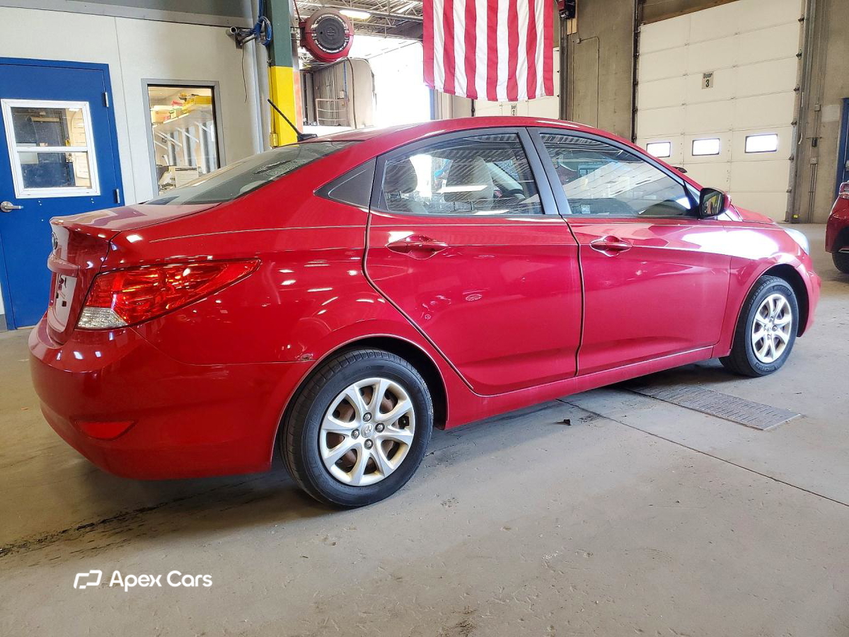 Hyundai Accent 2012