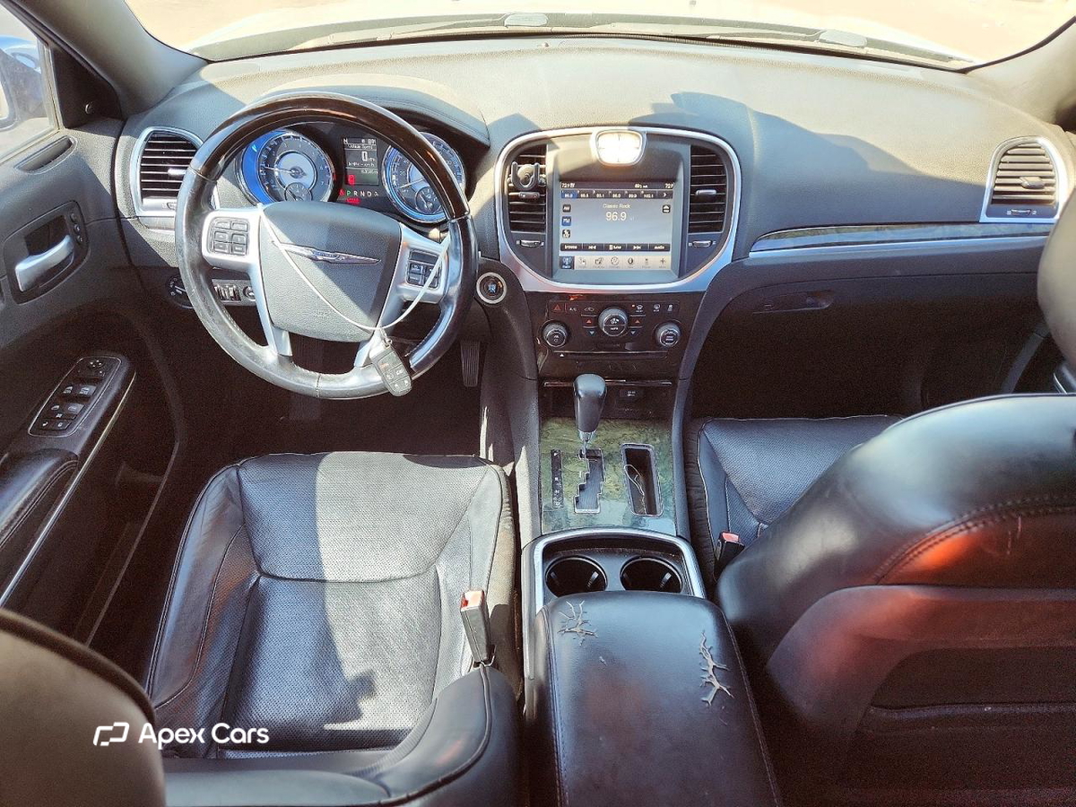 Chrysler 300 2011