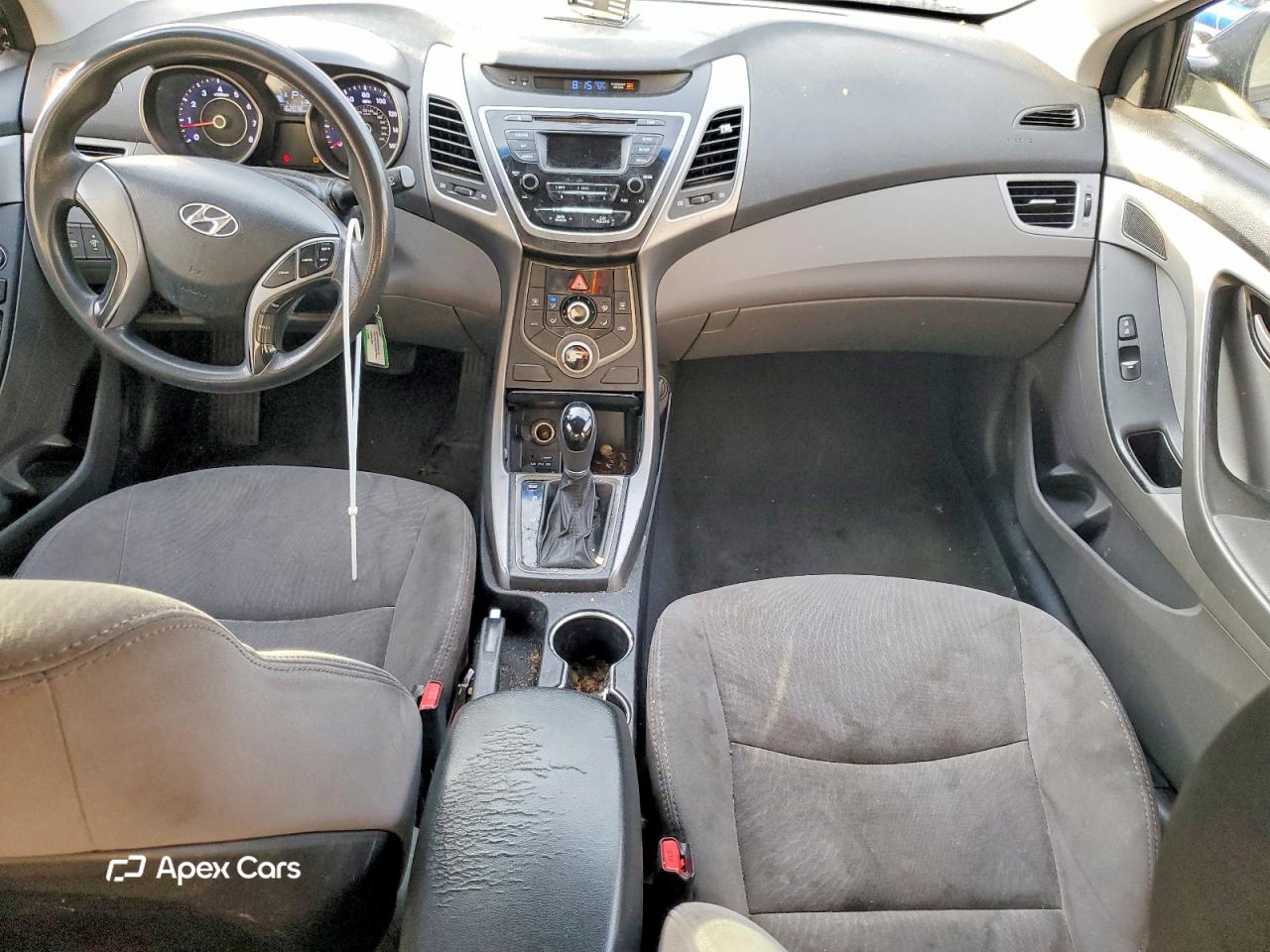Hyundai Elantra 2016
