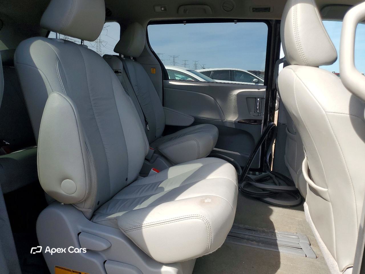 Toyota Sienna 2012
