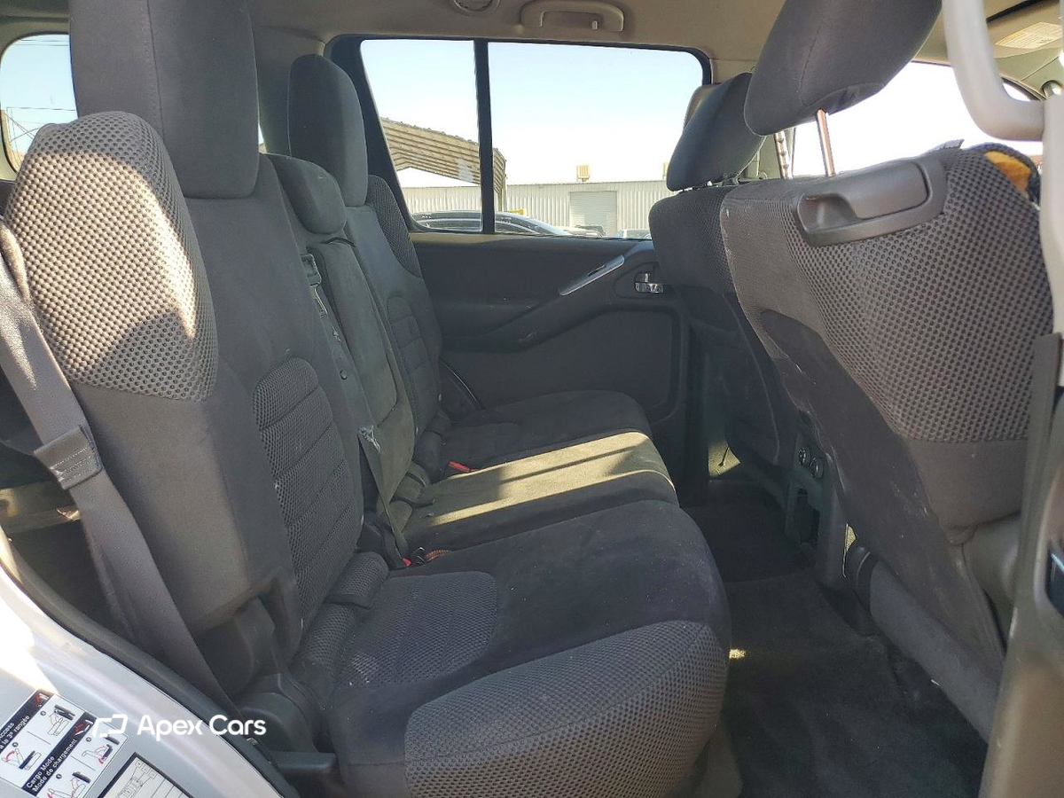 Nissan Pathfinder 2012