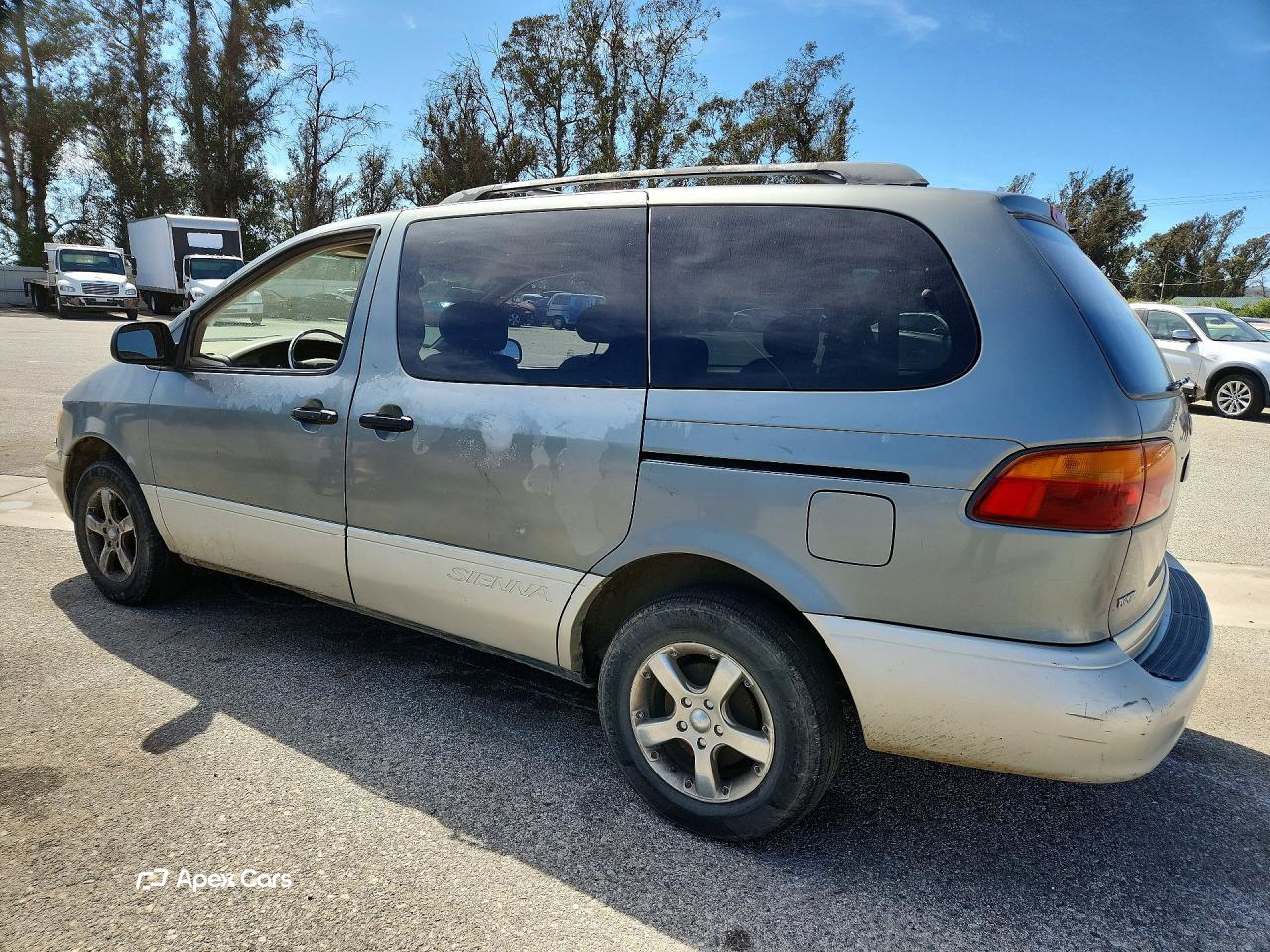 Toyota Sienna 1999