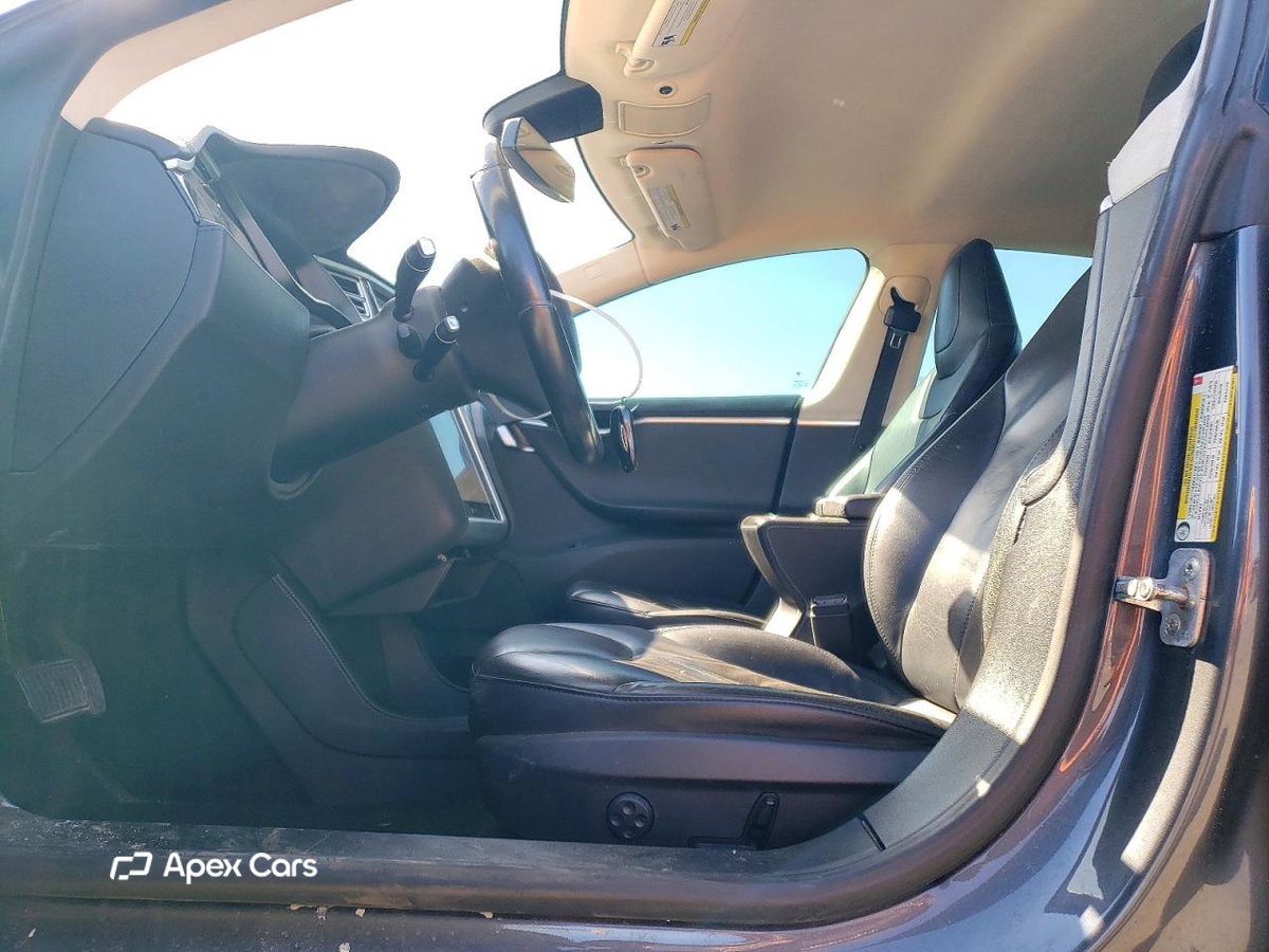 Tesla Model S 2014