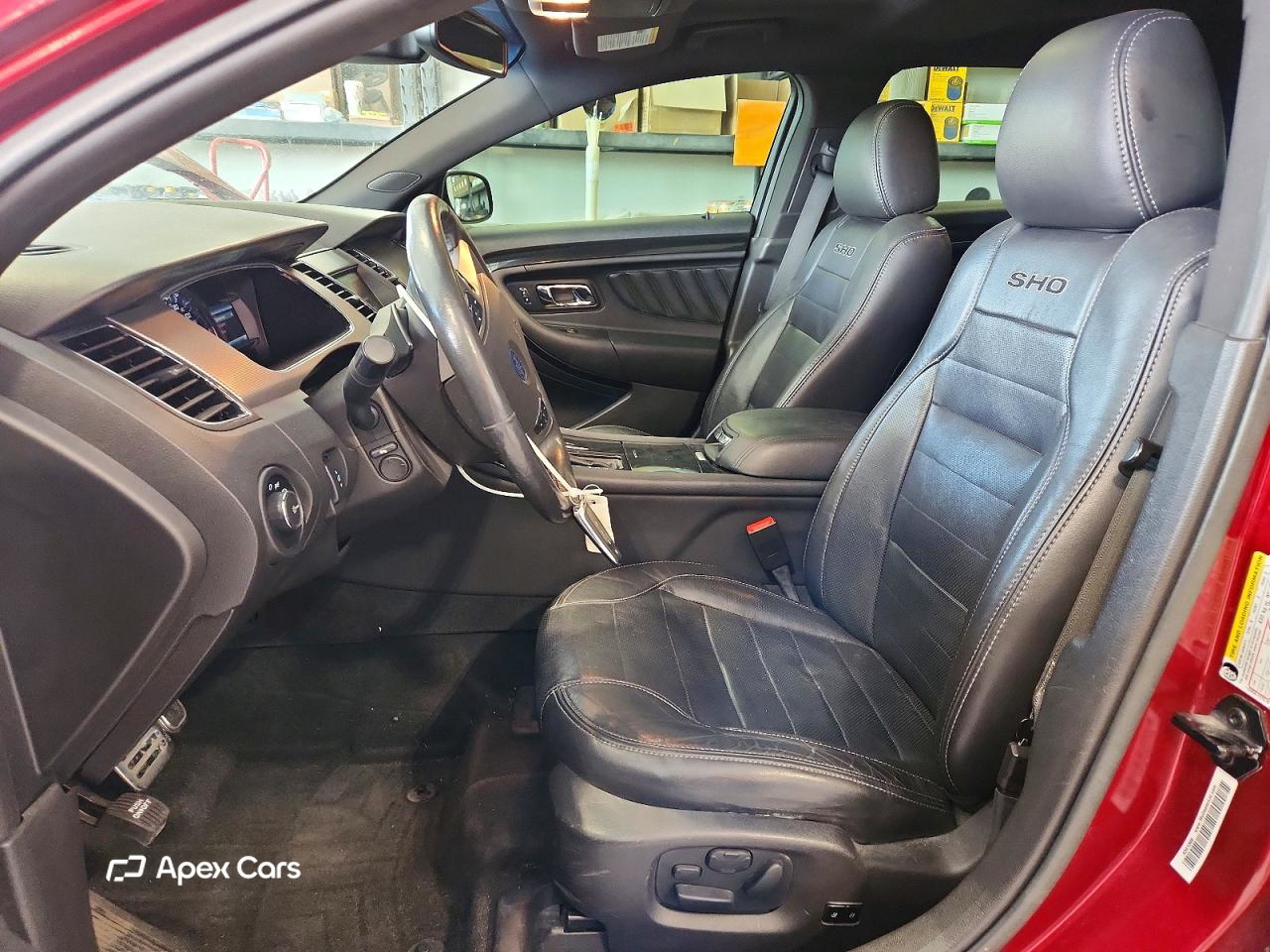 Ford Taurus 2015